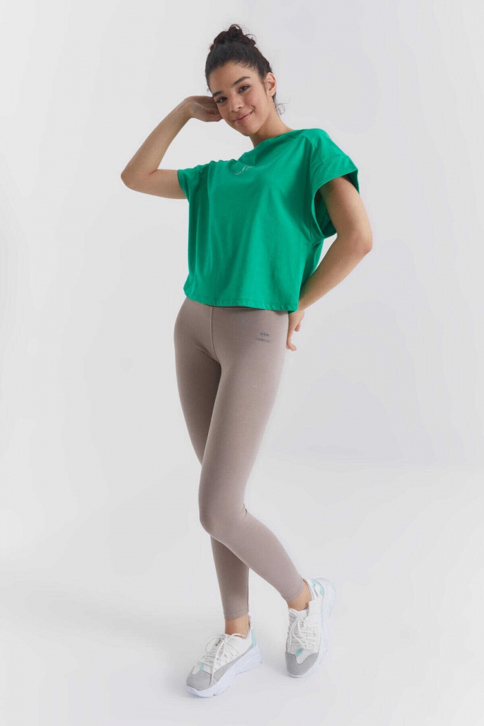   :8941 ADRIANA - 2105