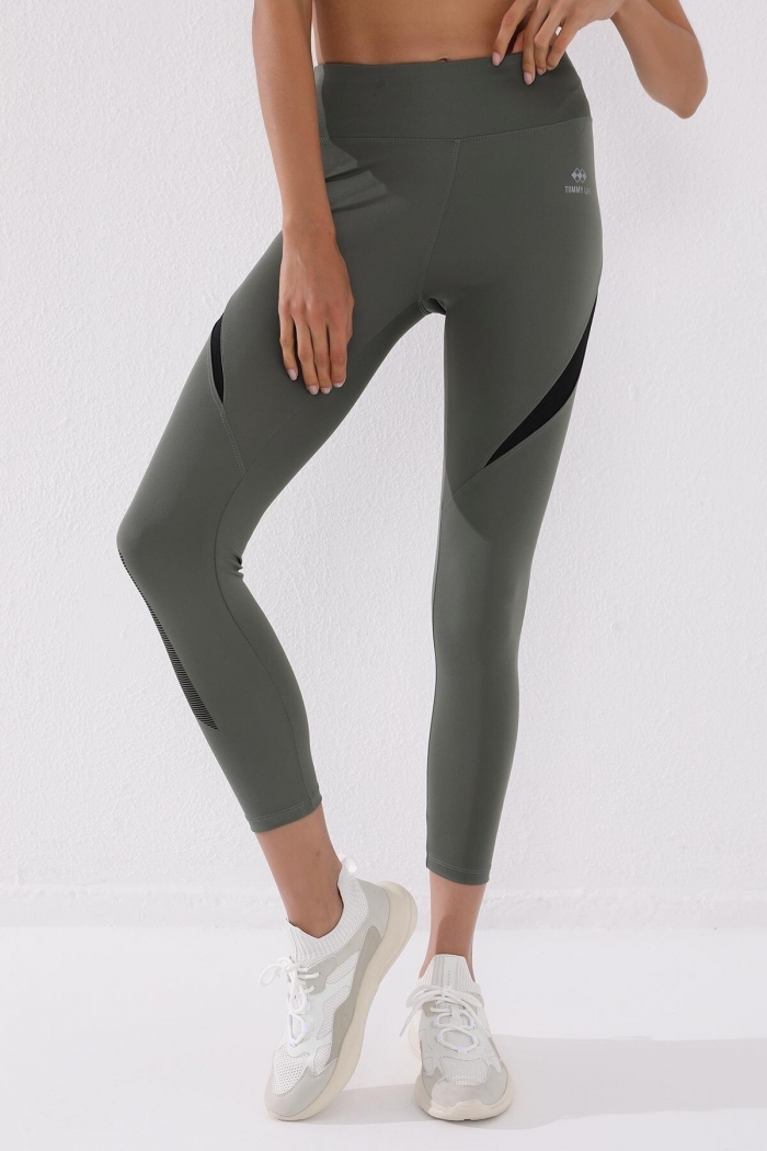   :deFACE 0033 GREY