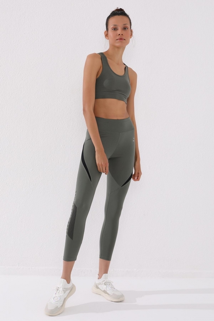   :deFACE 0033 GREY