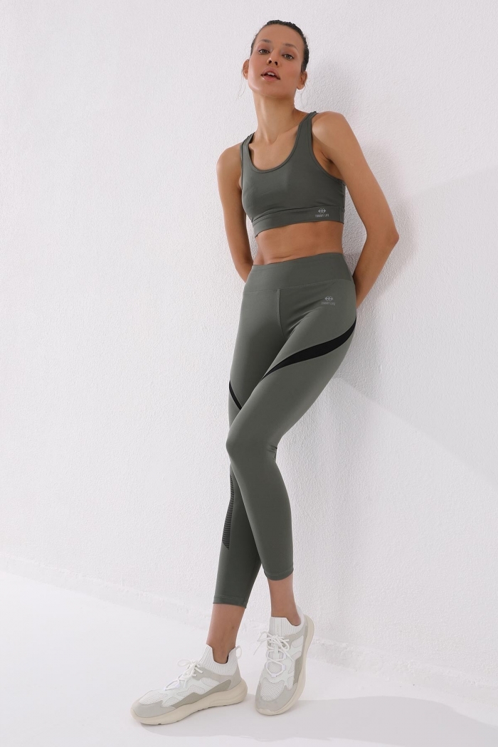   :deFACE 0033 GREY
