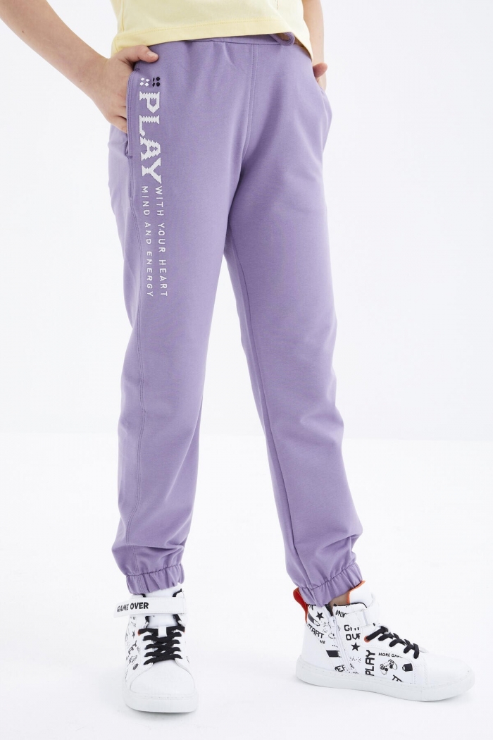   :373 ANASTASIA EMB-15
